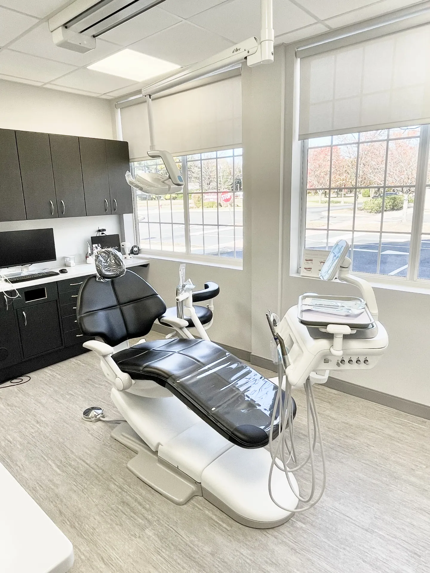Bright dental operatory with natural light at Clearbrook Advanced Dental Care in Cranbury, NJ